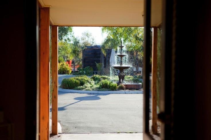 Perricoota Vines Retreat Hotel Moama Phòng bức ảnh