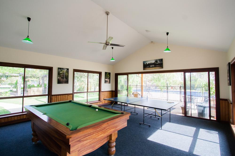 Perricoota Vines Retreat Hotel Moama Ngoại thất bức ảnh