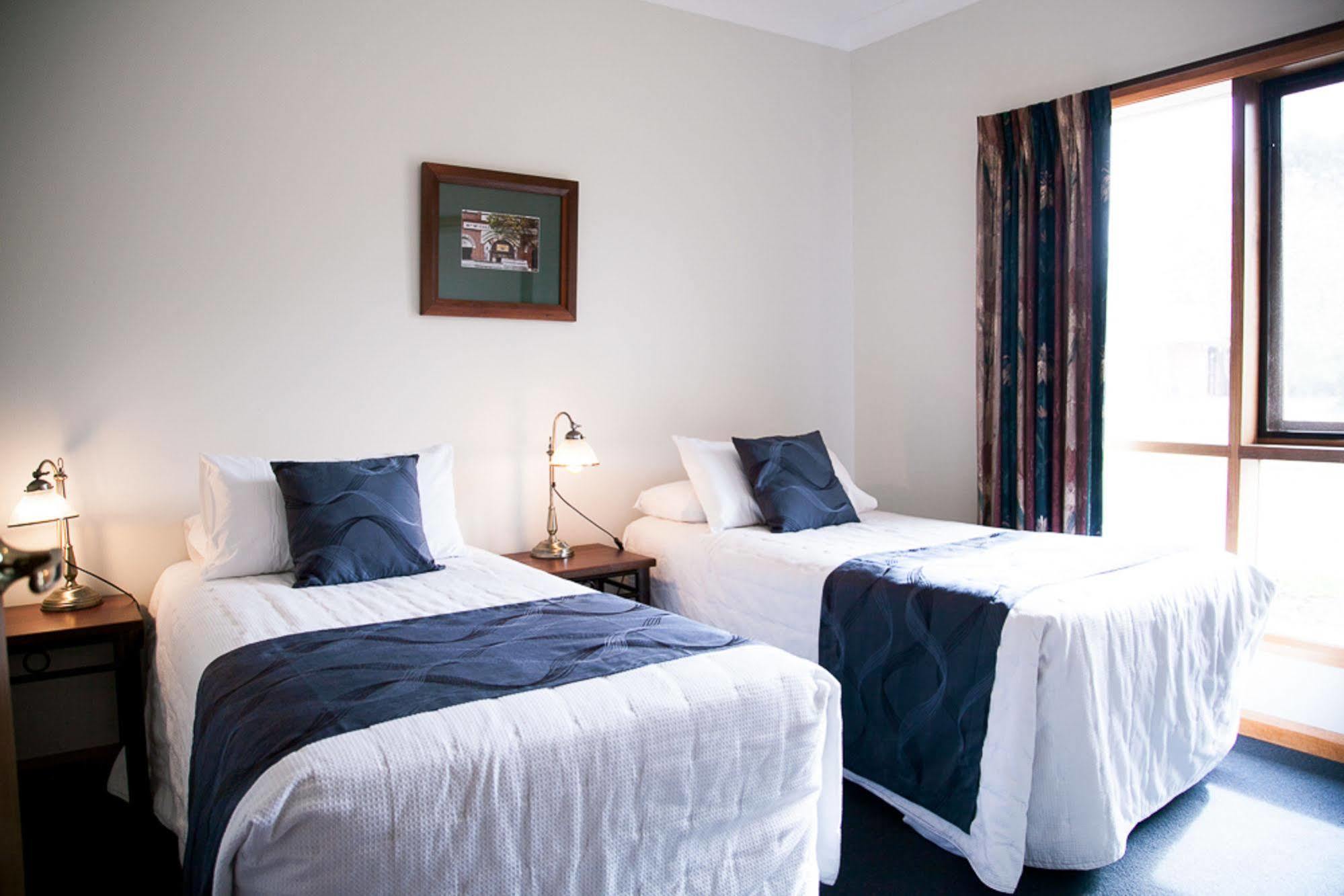 Perricoota Vines Retreat Hotel Moama Ngoại thất bức ảnh